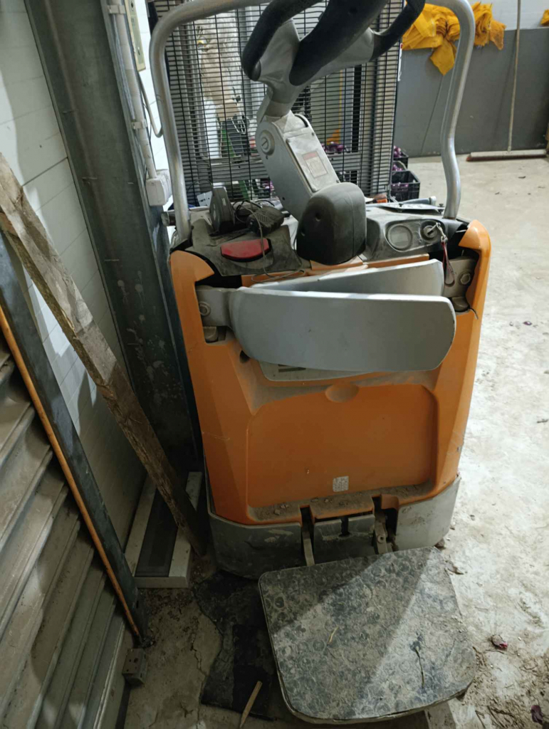 Paleciak elektryczny Wodzisław - zdjęcie 2