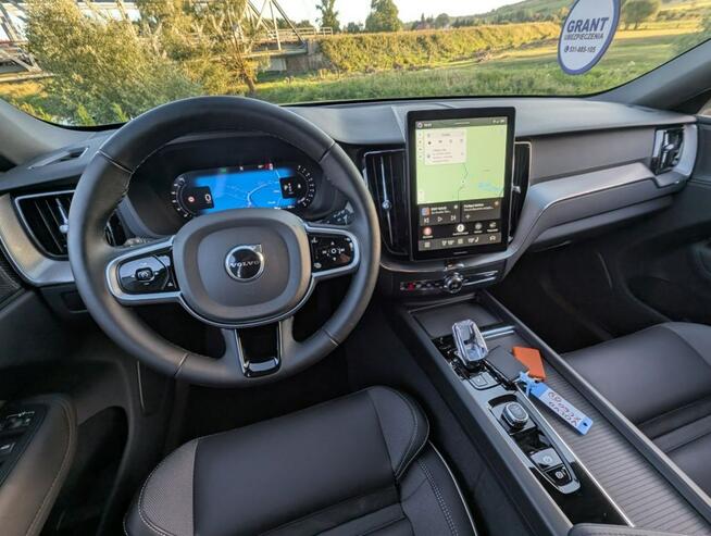 Volvo XC 60 AWD, Harman/Kardon Plus Dark Kamienna Góra - zdjęcie 12