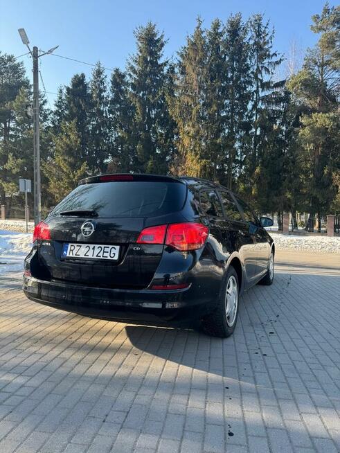 Opel Astra J 1.7 CDTI Świlcza - zdjęcie 4