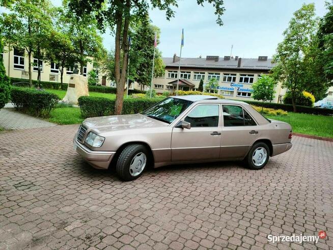 Mercedes W124 E250D ASB Staszów - zdjęcie 7