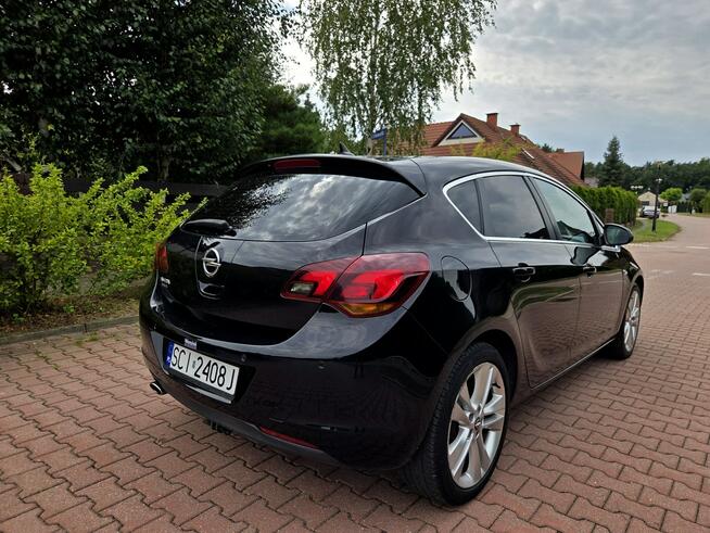 Opel Astra HB 1.4T Benz. 120KM 2011r Navi, Manual, Tempomat Tychy - zdjęcie 3
