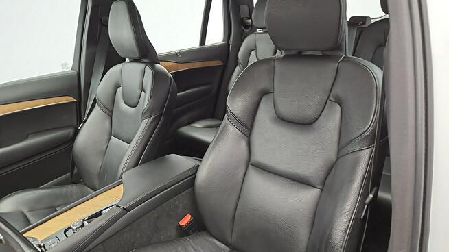 Volvo XC 90 AWD Plus Bright aut ! Z Polskiego Salonu ! Faktura VAT ! Warszawa - zdjęcie 11