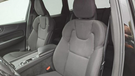 Volvo XC 60 Momentum Pro aut ! Z Polskiego Salonu ! Faktura VAT ! Warszawa - zdjęcie 11