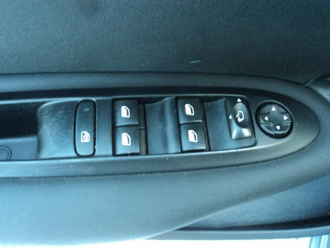 sprzedam ładnegocitroena c-4 1.6 HDI  115KM Lublin - zdjęcie 12