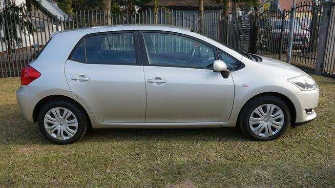 Toyota Auris zarejestrowany, ubezpieczony. Gwarancja. Polecam !!! Zielona Góra - zdjęcie 4