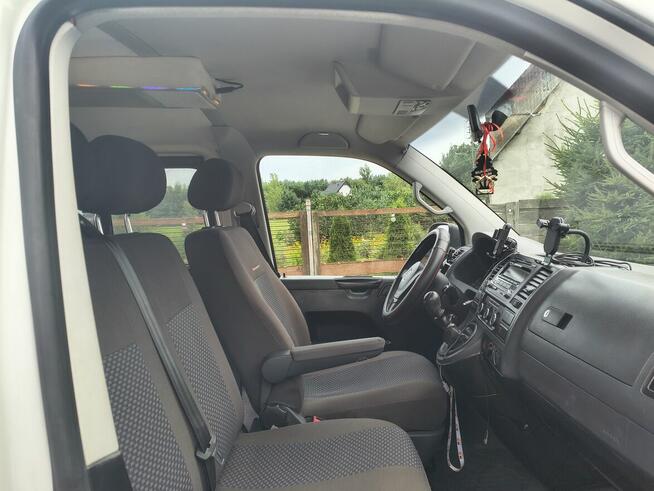 Volkswagen Transporter T5 2,0 CDI rok 2009 lift Kartuzy - zdjęcie 3