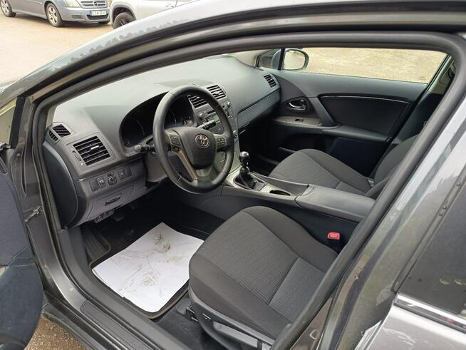 Toyota Avensis Bezwypadkowy, dok. przebiegu, stan BDB Janów Lubelski - zdjęcie 6