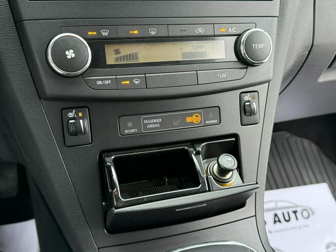 Toyota Avensis 1,6VVTi 132KM SOL/Pod.Fotele/Hak/Serwisowany Węgrów - zdjęcie 6