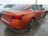 Nissan Altima 2020, 2.5L, porysowany lakier Warszawa - zdjęcie 4