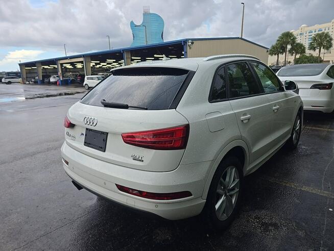 Audi Q3 Bogata wersja wyposażenia / S-Line / niski przebieg Cieszyn - zdjęcie 4