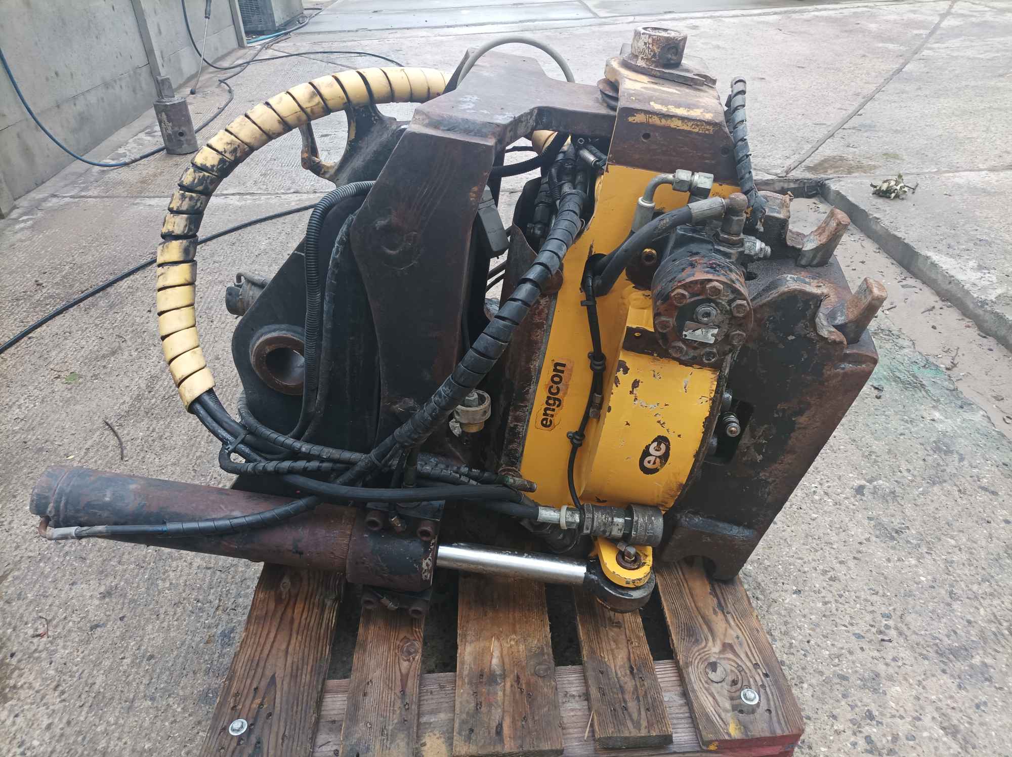 Złącze obrotowe do koparki 14-18 ton Stara Bukówka - zdjęcie 4