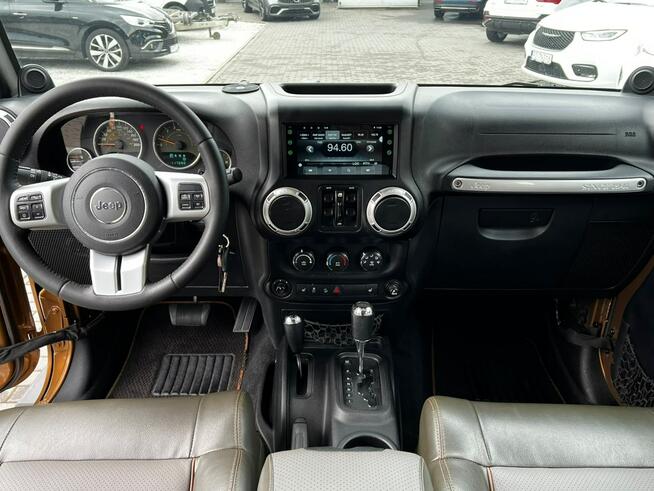Jeep Wrangler Unlimited 3.8 Sahara 70th Anniversary Edition Baranowo - zdjęcie 9
