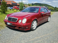 Mercedes Benz clk320