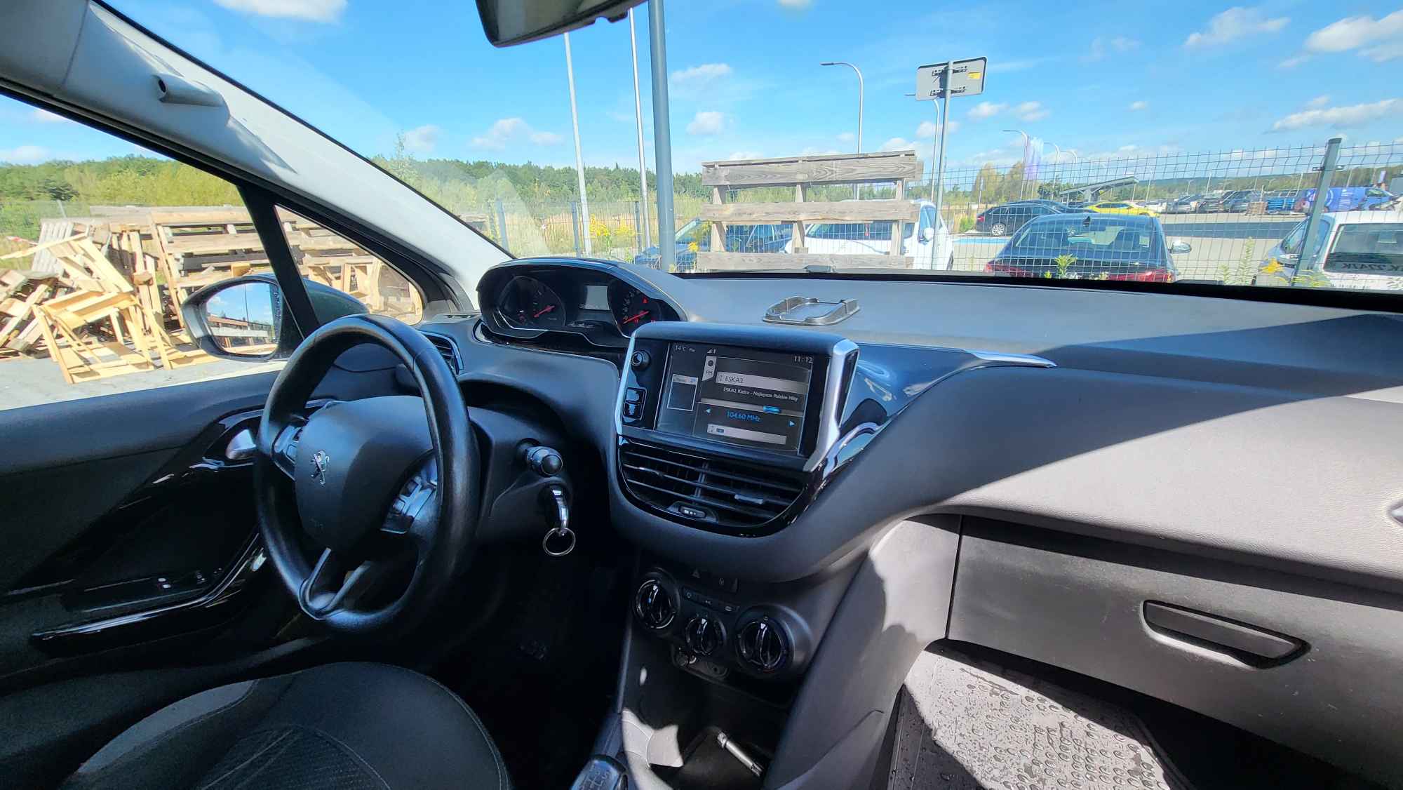 sprzedam PEUGOTA 208 Kielce - zdjęcie 10