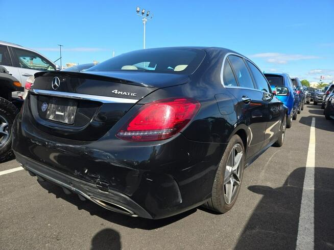 Mercedes C 300 4Matic / pakiet AMG / niski przebieg Cieszyn - zdjęcie 4