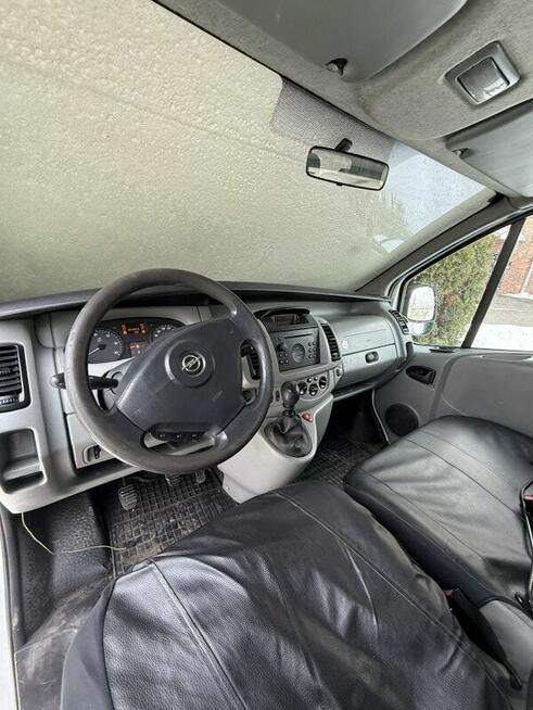 OPEL VIVARO 2005 r. WZ089FU od syndyka Warszawa - zdjęcie 9