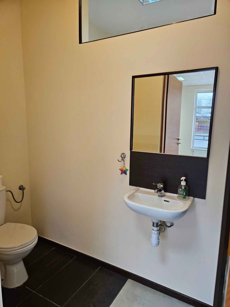 Do wynajęci  lokal użytkowo-biurowy Rzeszów - zdjęcie 11