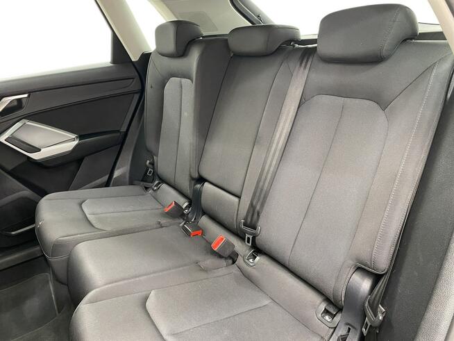 Audi Q3 35 TDI mHEV S tronic Kombi Warszawa - zdjęcie 12