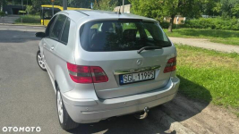 Mercedes-Benz Klasa B 200 Ruda Śląska - zdjęcie 11