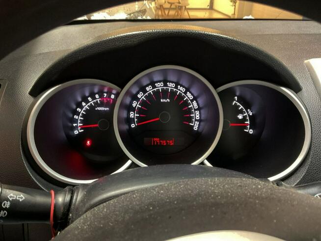 Kia Venga 1.4 benzyna 90km klimatyzacja NAVI bezwypadek SERWIS 2013 Tychy - zdjęcie 6