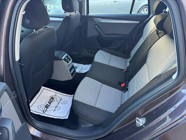 Škoda Octavia SALON POLSKA - 4x4 - Pisemna Gwarancja 12 miesięcy Konin - zdjęcie 9