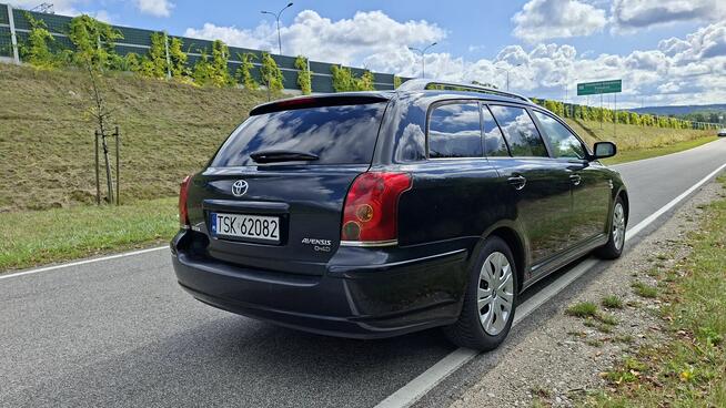 Toyota Avensis II 2.2 D4D 177KM 2005r kombi Xenon Skóry zare Skarżysko-Kamienna - zdjęcie 5