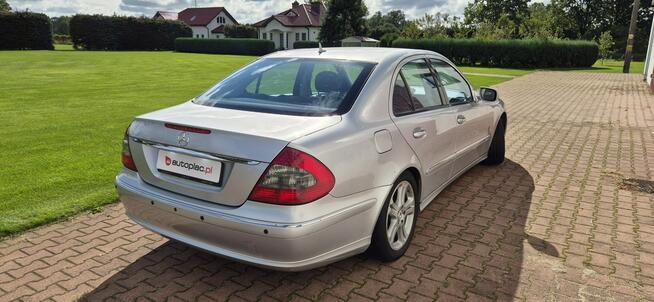 Mercedes E 280 AVANTGARDE Paproć - zdjęcie 7