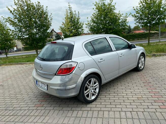 Opel Astra 2004r - 1.7 CDTI Głogów - zdjęcie 2