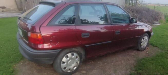 Sprzedam opla astrę F 1.4 16V