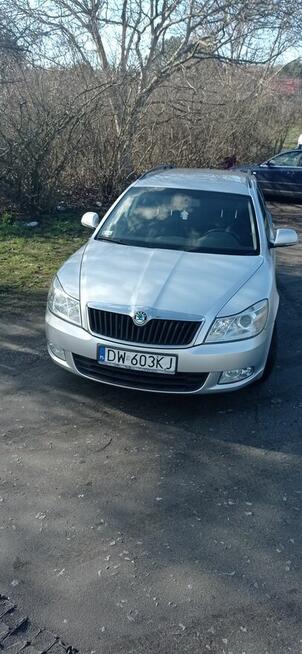 Sprzedam skoda octavia 2 FL kombi Fabryczna - zdjęcie 3