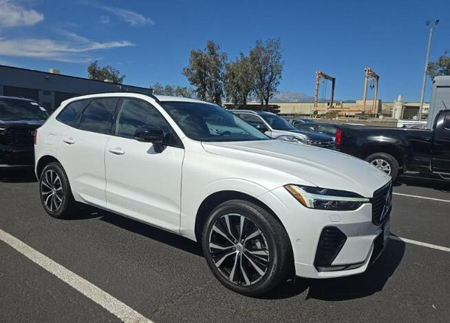 Volvo XC 60 Bogata wersja wyposażenia / AWD / B5 Chwaszczyno - zdjęcie 1