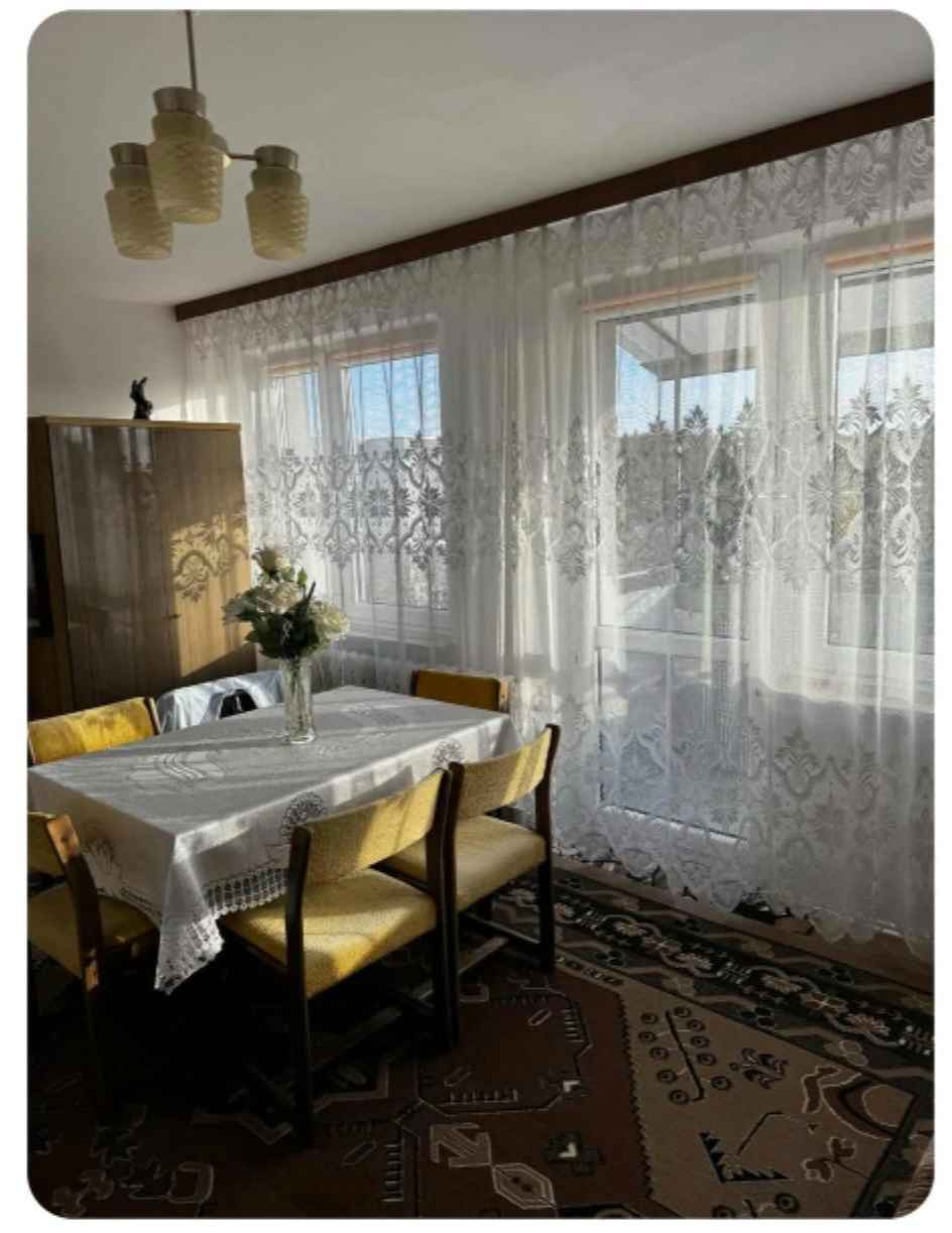 Mieszkanie 3-pokojowe. Centrum. Balkon. Piwnica. Poniatowa - zdjęcie 1