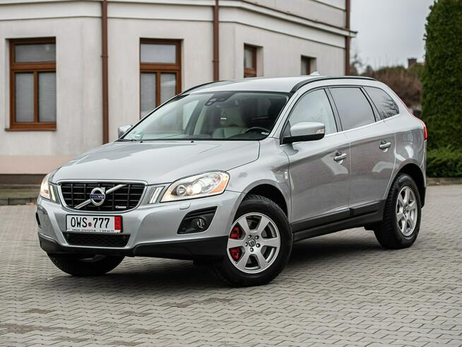 Volvo XC 60 R-Design AWD 2.4d D5 185KM 4x4 ! Super Stan ! Opłacone ! Zwoleń - zdjęcie 11