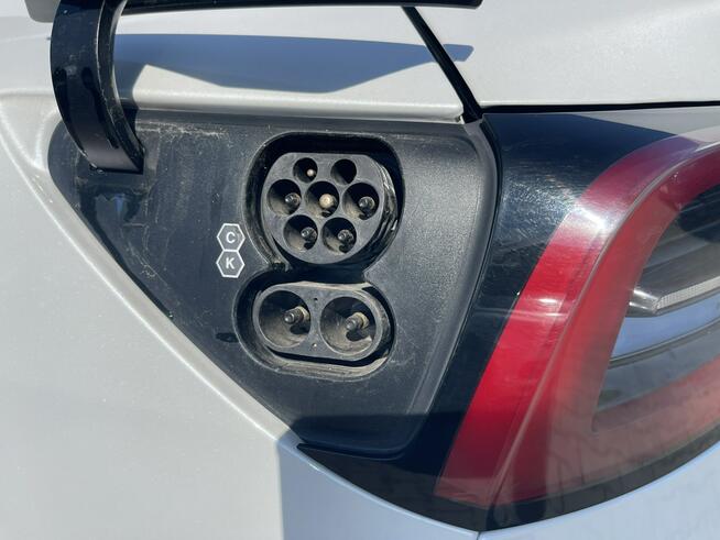 Tesla Model 3 Salon Polska Gliwice - zdjęcie 7