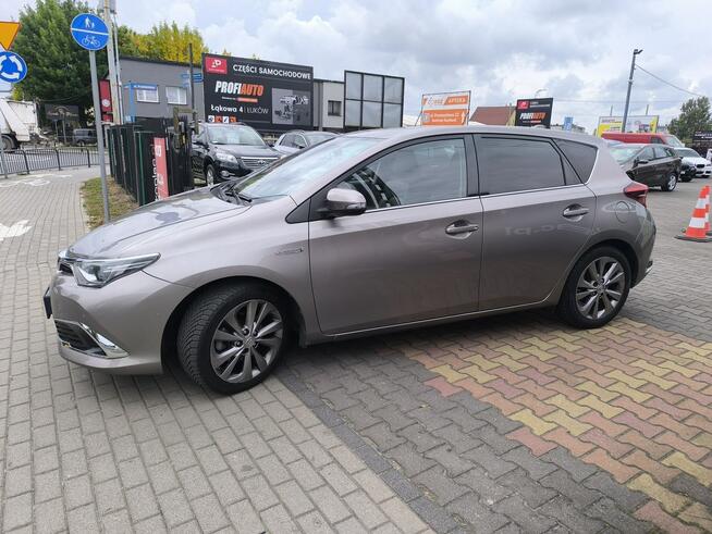 Toyota Auris 1.8i 136KM HYBRID Klimatronic Kamera Skóra Łuków - zdjęcie 10