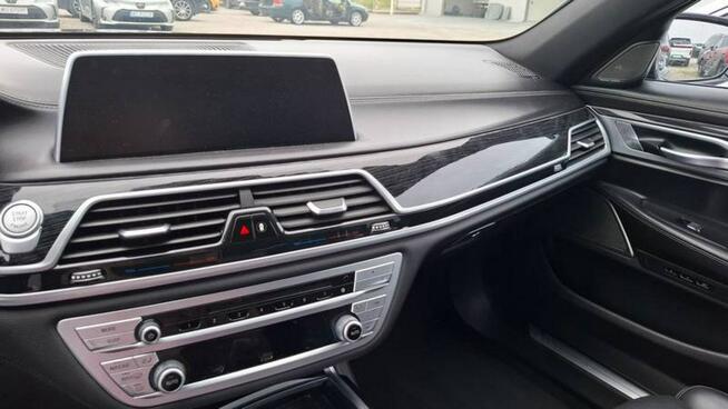 BMW 740 d xDrive Steptronic Grójec - zdjęcie 12