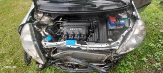 Sprzedam uszkodzą honda jazz Koluszki - zdjęcie 2