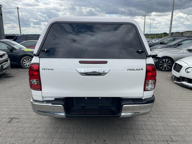 Toyota Hilux 4x4 Klimatronik Podgrzewanie Zabudowa Gliwice - zdjęcie 3