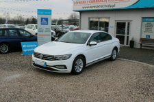 Volkswagen Passat ESSENCE LED F-vat Salon Polska Gwarancja Warszawa - zdjęcie 2