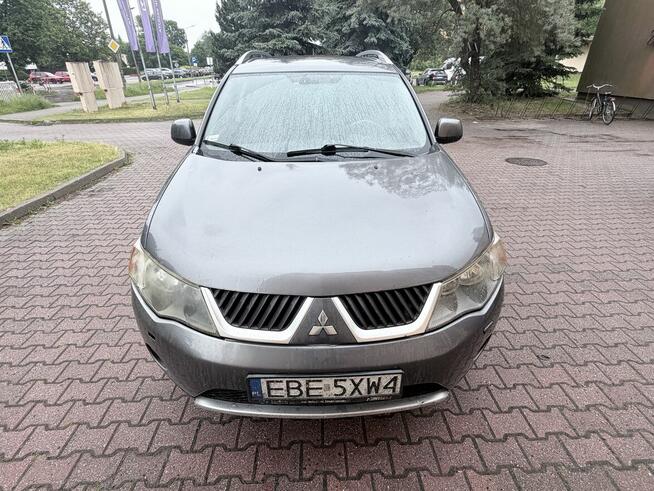 Syndyk sprzeda Mitsubishi Outlander 2.0 DI-D 4WD 2008 r. Bełchatów - zdjęcie 2
