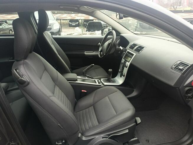 Volvo C30 bardzo zadbane, niski przebieg, jeden właściciel Tomaszów Mazowiecki - zdjęcie 4