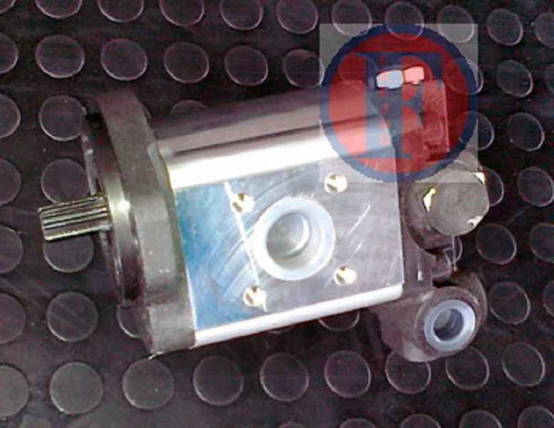 Pompa hydrauliczna CASE IH (114910A1) Kielce - zdjęcie 2