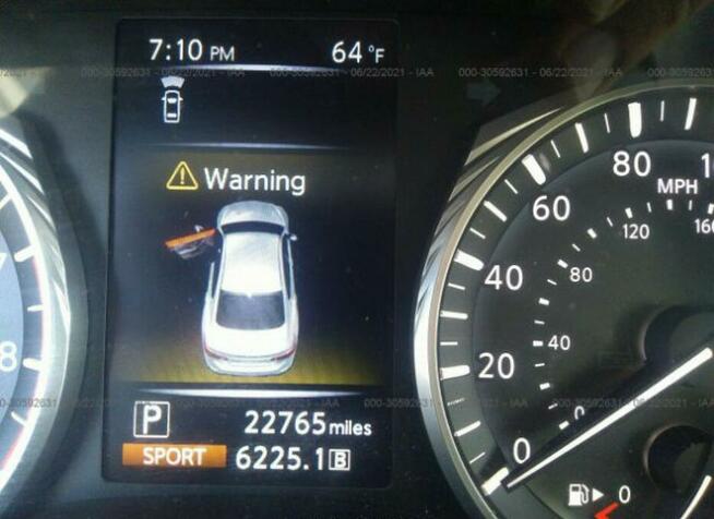 Infiniti Q50 2020, 3.0L, 4x4, LUXE, po kradzieży Warszawa - zdjęcie 8