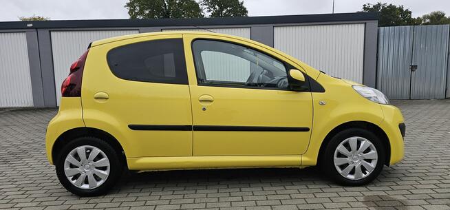Bardzo ładny Peugeot 107 z klimą! Niski przebieg Żagań - zdjęcie 7