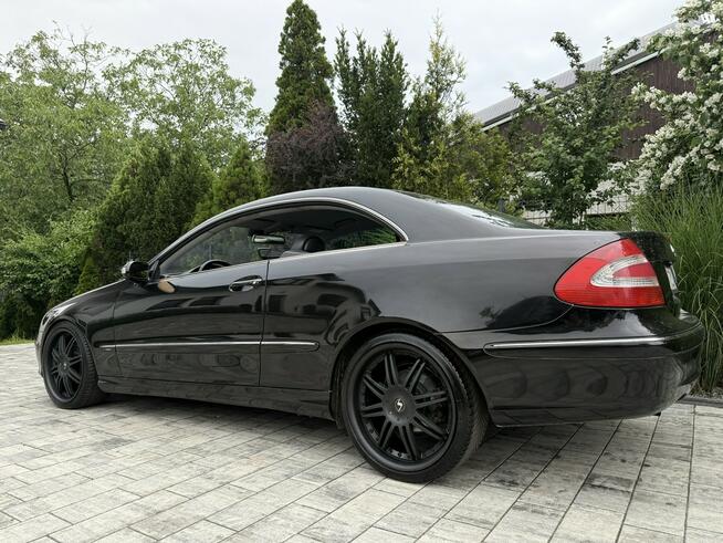 Mercedes CLK 200 czarna na czarnych felgach Poznań - zdjęcie 3