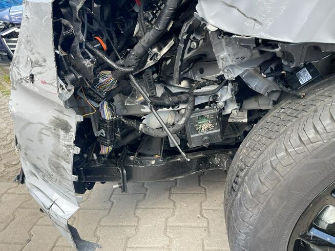 Volkswagen Caravelle 4x4 DSG Kamery360 Hak Podgrzewanie 8 os. Gliwice - zdjęcie 8