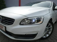 Volvo V60 2,0D Xenon Navi Alu Klimatronik Opłacony D4 VIP Gwarancja Częstochowa - zdjęcie 3
