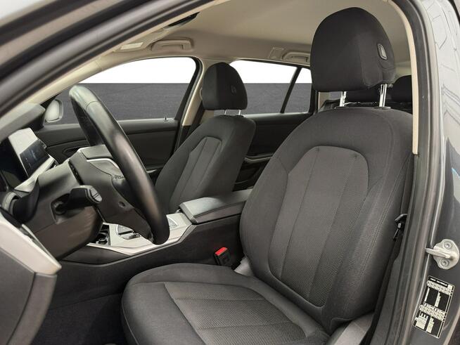 BMW Seria 3 318i aut Kombi Warszawa - zdjęcie 10