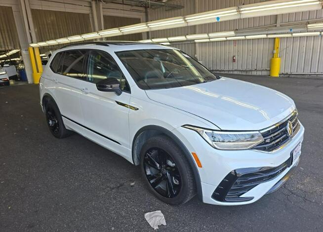 Volkswagen Tiguan R-LINE BLACK / AWD / niski przebieg Białystok - zdjęcie 3