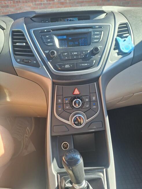 Hyundai Elantra 2015r Kalisz - zdjęcie 9